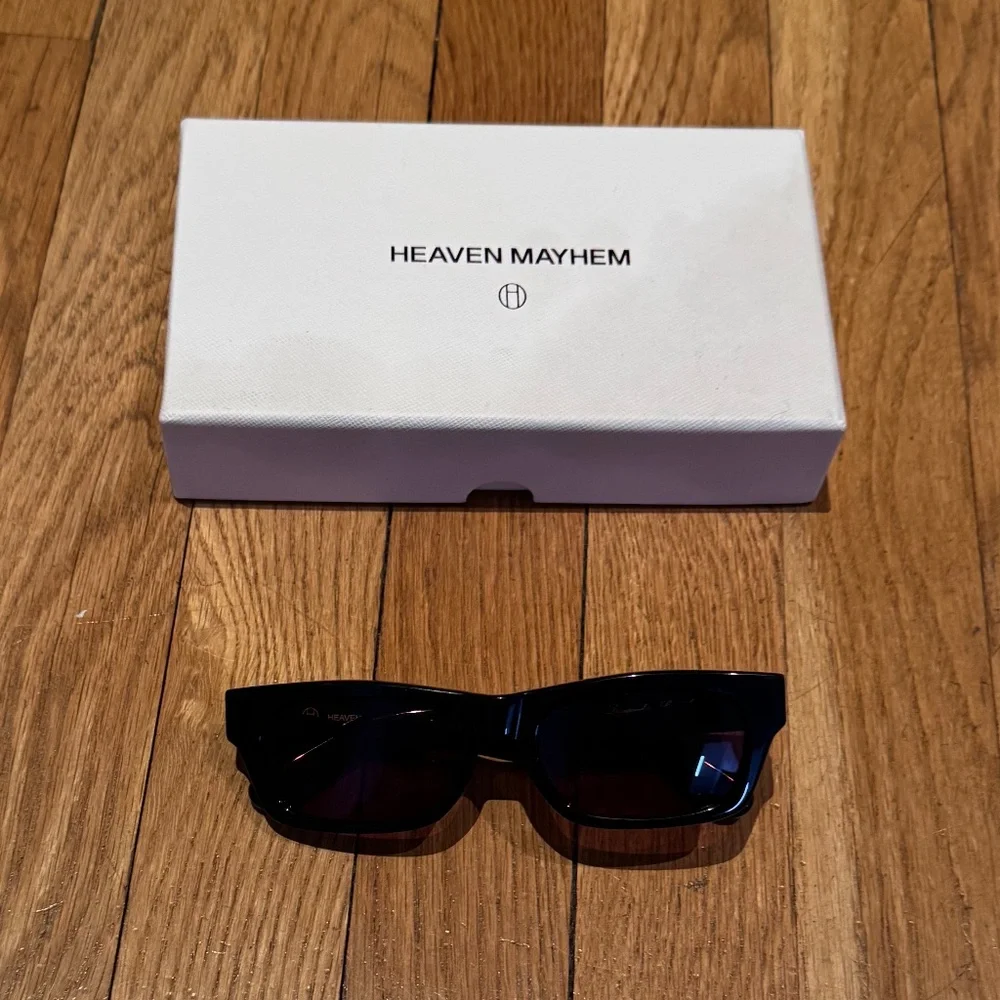 HEAVEN MAYHEM - Sloane Black Acetate Sunglasses - Picture 4 of 10